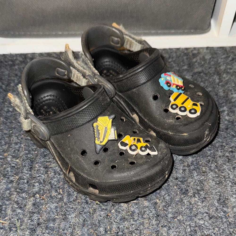 CROCS Kids Black Sandals with Vehicle Charms